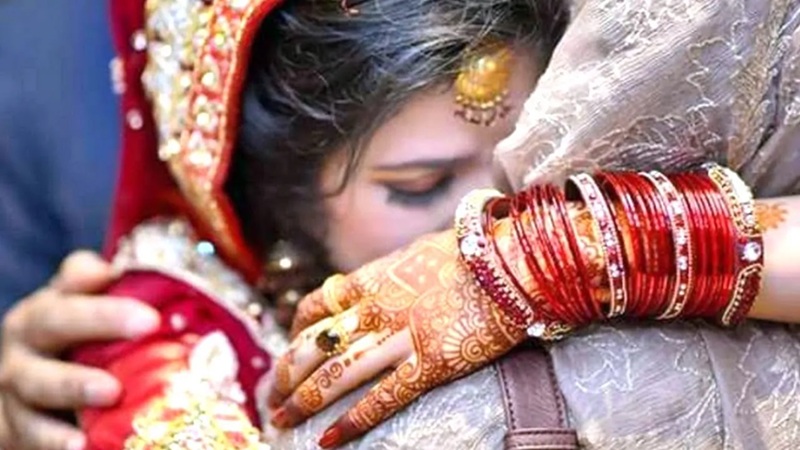 বাসর রাতে কন্যাকে যা শিখিয়ে দেয়া হয় অনেকেই জানেন না