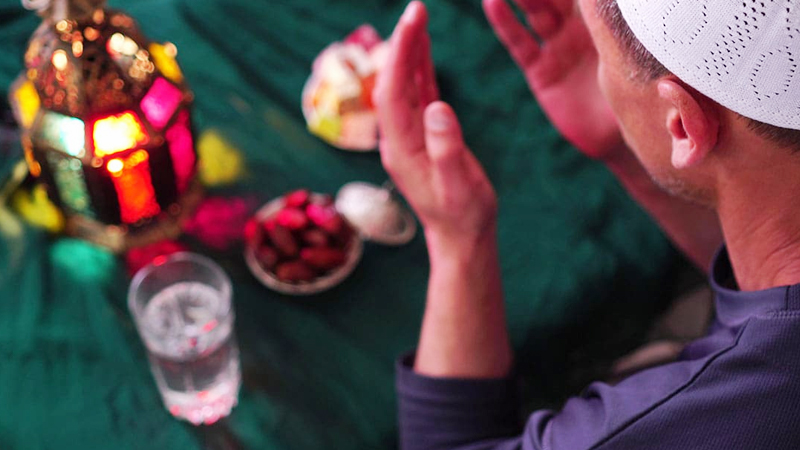 রোজা রেখেও যে ২ শ্রেণির মানুষ হতভাগা