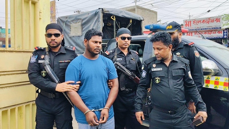 লক্ষ্মীপুরে যুবদল নেতা হত্যার প্রধান আসামি আরমান গ্রেফতার