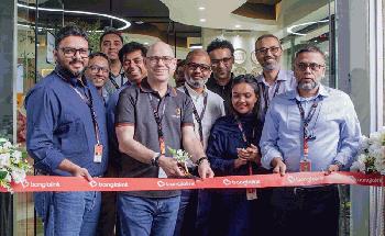 গ্রাহককেন্দ্রিক কৌশলের ধারাবাহিকতায় নতুন এক্সপেরিয়েন্স সেন্টার চালু বাংলালিংকের