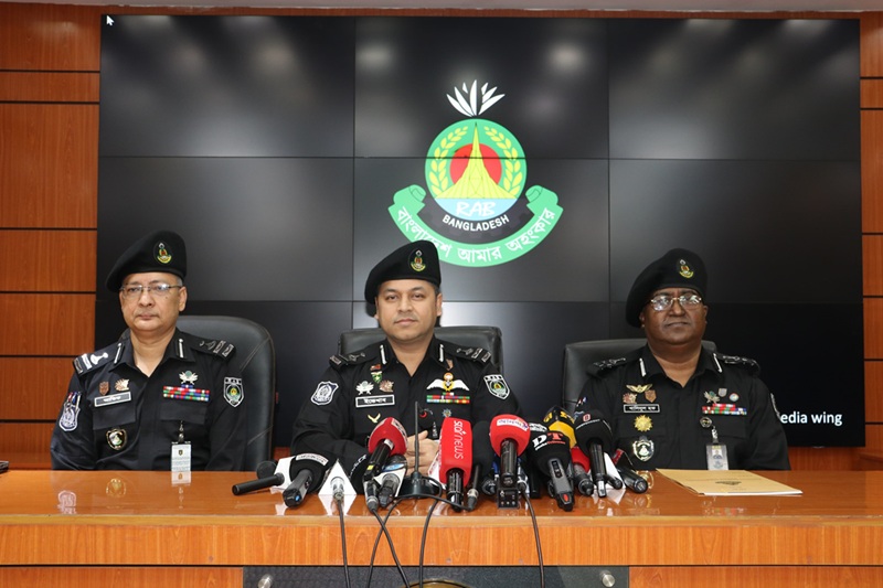 আত্মসমর্পণকারী অনেক চরমপন্থী পুনরায় অপরাধমূলক কর্মকাণ্ডে জড়িয়ে পড়ছে: র‍্যাব