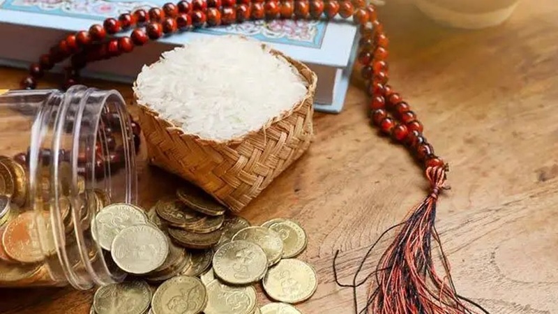 যাদের পক্ষ থেকে ফিতরা দেওয়া ওয়াজিব