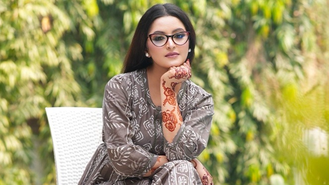 ফেসবুকে পরীমনির কড়া বার্তা