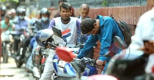 ইরান যুদ্ধের কারণে জ্বালানি শেষ হয়ে যাওয়া প্রথম দেশ হতে পারে বাংলাদেশ