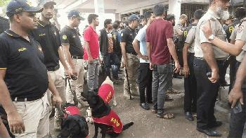 জেনেভা ক্যাম্পে ৩ বাহিনীর তিন শতাধিক ফোর্স নিয়ে অভিযান, আটক ১৬