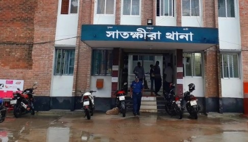 সাতক্ষীরায় নিজ ঘর থেকে নারীর মরদেহ উদ্ধার