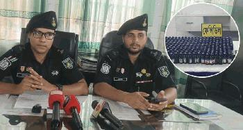 কমলাপুর-যাত্রাবাড়ীতে র‍্যাবের অভিযান, সাড়ে ১৬ লাখ টাকার ফেনসিডিলসহ ৩ নারী গ্রেফতার 