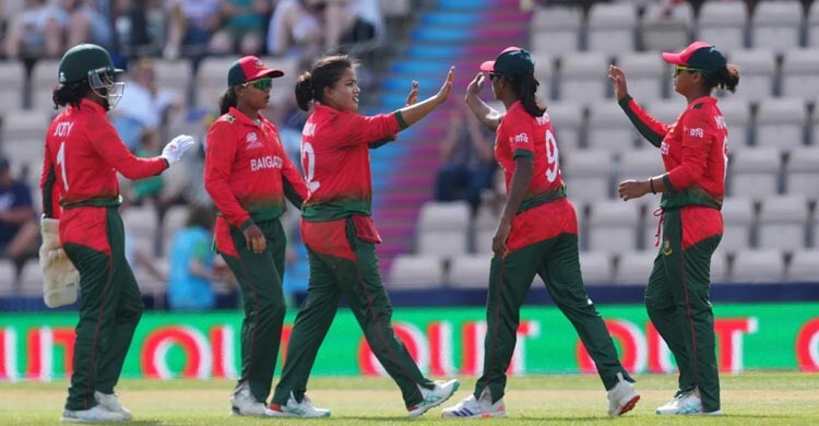 নারী টি-টোয়েন্টি বিশ্বকাপ: পাকিস্তানকে হারিয়ে বাংলাদেশের মেয়েদের ইতিহাস