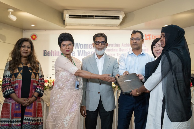 নারী চালক তৈরিতে প্রয়োজন প্রশিক্ষণ ও দৃষ্টিভঙ্গির পরিবর্তন