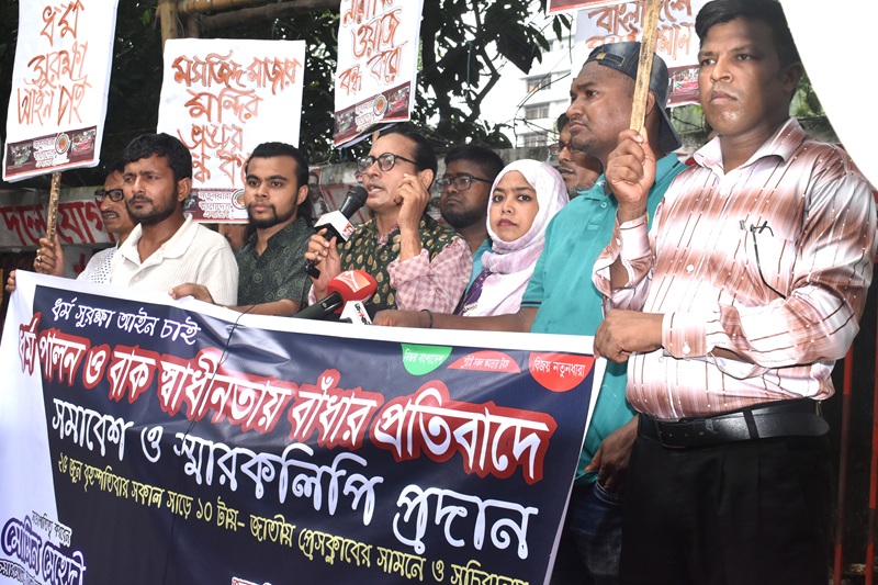 জামায়াত-এনসিপি সরকারের আস্তিনের সাপ : মোমিন মেহেদী