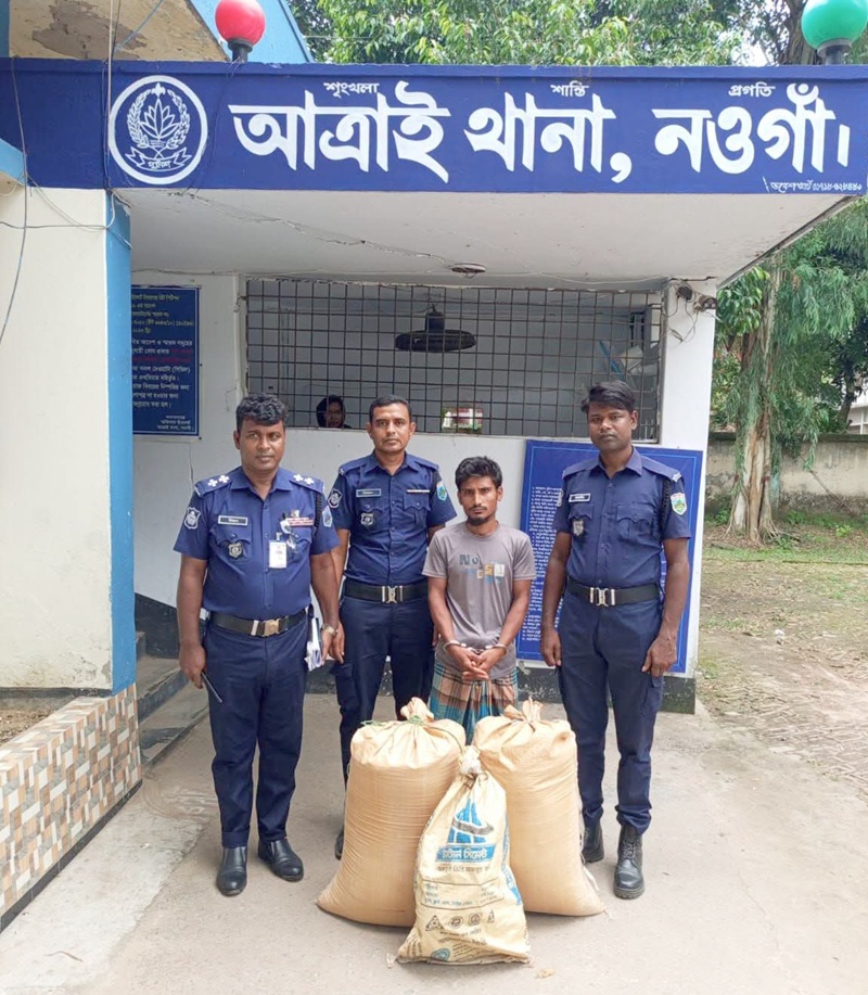 আত্রাইয়ে বসতবাড়িতে চুরি: চোরাই মালসহ যুবক গ্রেপ্তার