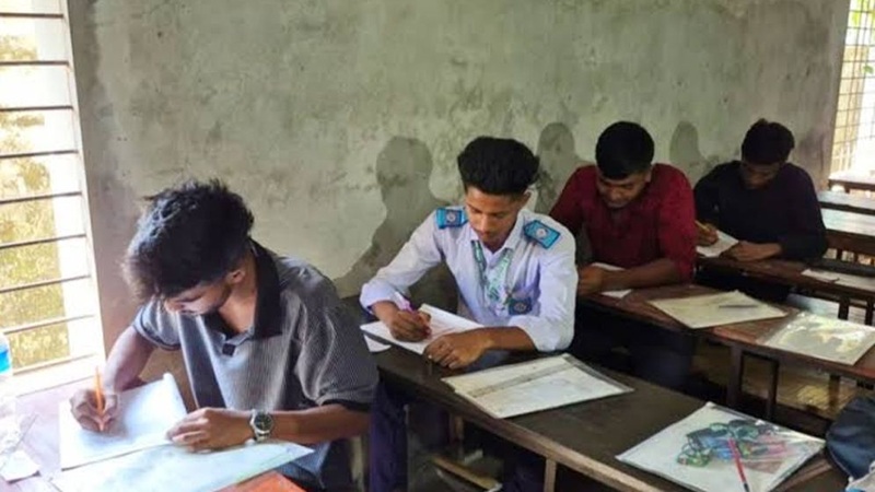 চট্টগ্রাম ও রাঙামাটির বুধবারের এইচএসসি পরীক্ষা স্থগিত
