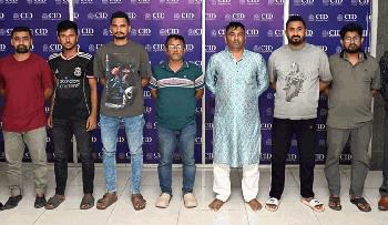 প্রকৃত পাসপোর্টধারীর বদলে অন্য নারীকে ইতালি পাচার, ৫৬টি পাসপোর্টসহ চক্রের ৭ সদস্য গ্রেফতার 