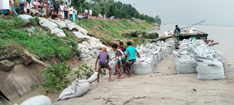 এক দিনের ব্যবধানে যমুনা নদী রক্ষা বাঁধের আবারও আকস্মিক ধ্বস