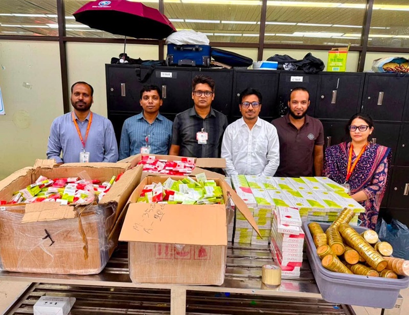দুবাইফেরত যাত্রীর লাগেজে মিলল স্বর্ণ, বিদেশি মদ ও নিষিদ্ধ গৌরি ক্রিম