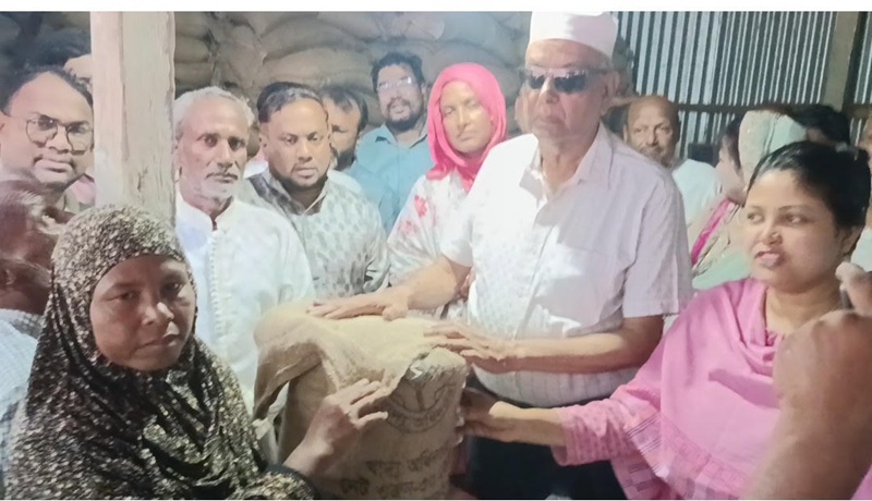 কালিহাতীতে দরিদ্র মানুষের পাশে থাকা বিএনপির অঙ্গীকার: এমপি মতিন 