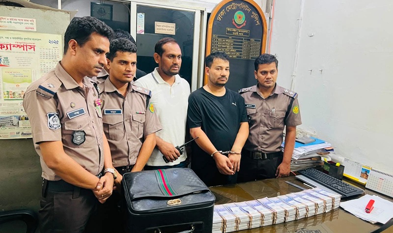 বনানীতে স্বর্ণ কিনতে গিয়ে ৫৭ লাখ টাকার জাল নোটসহ যুবক গ্রেফতার 