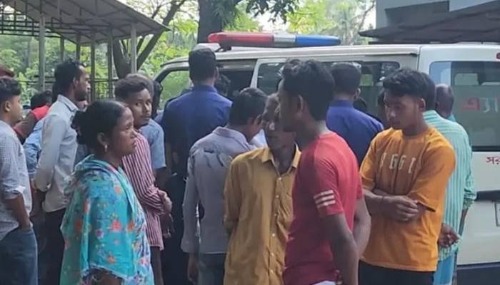 বোদায় প্রেমিকাকে নিয়ে ঘুরতে গিয়ে সড়ক দুর্ঘটনায় প্রেমিক নিহত