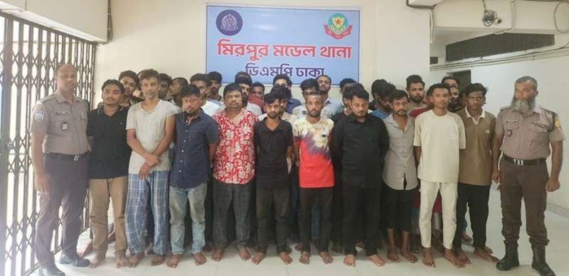 মিরপুরে বিভাগে পুলিশের সাঁড়াশি অভিযানে  গ্রেফতার ১১৯