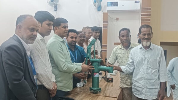 বোদায় মাস্তুল ফাউন্ডেশনের টিউবওয়েল ও সেলাই মেশিন বিতরণ
