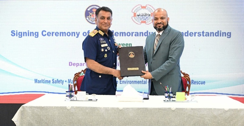 সামুদ্রিক নিরাপত্তা ও পরিবেশ সুরক্ষায় একসঙ্গে কাজ করবে কোস্ট গার্ড-নৌপরিবহন অধিদপ্তর