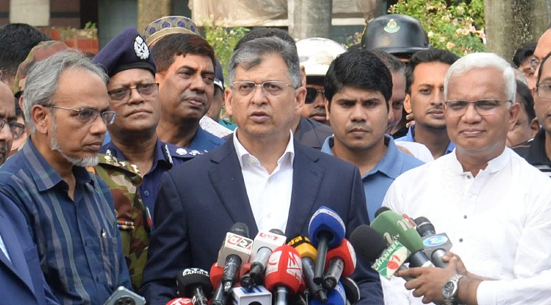 চাঁদাবাজির সাথে জড়িত পুলিশ সদস্যদের তালিকাও প্রস্তুত হচ্ছে: স্বরাষ্ট্রমন্ত্রী
