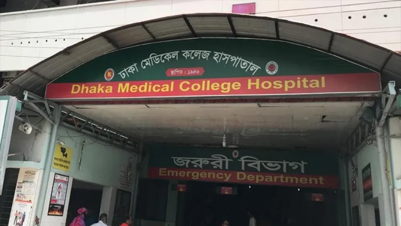 রাজধানীতে সন্ত্রাসীদের এলোপাতাড়ি গুলি, নারীসহ গুলিবিদ্ধ ৩