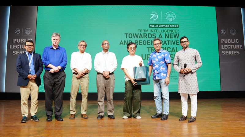 ভবিষ্যতের বাসযোগ্য শহর নিয়ে ব্র্যাক ইউনিভার্সিটিতে লেকচার দিলেন ক্যাম্পাসের স্থপতি ওয়ং মান সাম