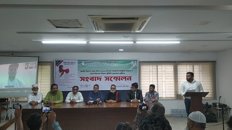 স্বতন্ত্র সড়ক নিরাপত্তা আইন প্রণয়নের বিষয়টি গুরুত্বের সঙ্গে বিবেচনা করা প্রয়োজন