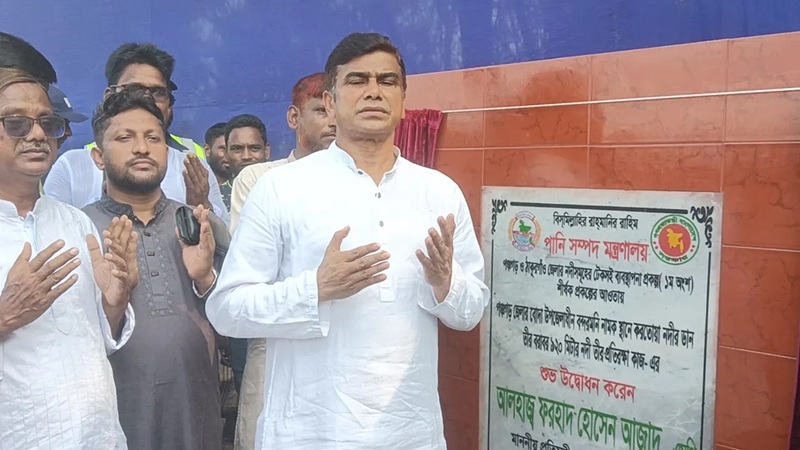 তারেক রহমানের সরকার দেশকে মরুভূমির হাত থেকে রক্ষায় উদ্যোগ নিয়েছেন : প্রতিমন্ত্রী আজাদ