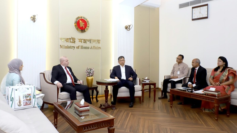স্বরাষ্ট্রমন্ত্রীর সঙ্গে আলজেরিয়ার রাষ্ট্রদূতের সৌজন্য সাক্ষাৎ