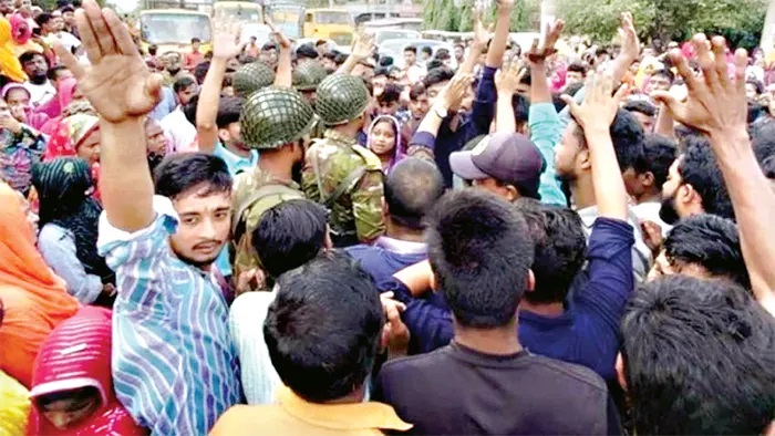 কাজে ফিরতে চান শ্রমিকরা, উস্কানিতে তৃতীয় পক্ষ