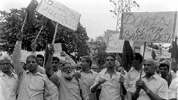 ভারতের রাজনীতিতে বাংলাদেশিদের যেভাবে অবজ্ঞার পাত্র বানিয়ে তোলা হল