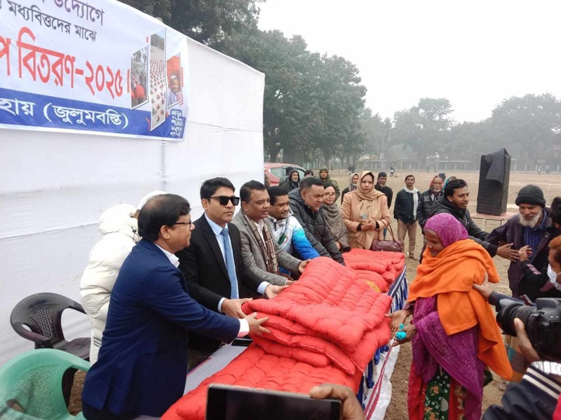 ঠাকুরগাঁয়ে শীতের উষ্ণতা বিলাতে অভিনয় কায়দা !