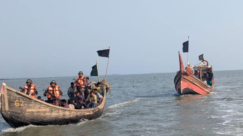 বাংলাদেশি ২৬ জেলেকে ফেরত দিয়েছে আরাকান আর্মি