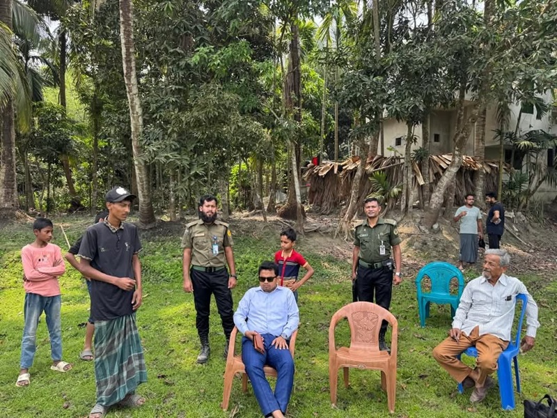 লক্ষ্মীপুরে ভ্রাম্যমাণ আদালত অর্ধলাখ টাকা জরিমানা