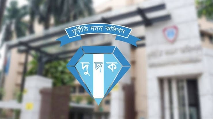 দেশের ৩৫ সাব-রেজিস্ট্রি অফিসে দুদকের অভিযান