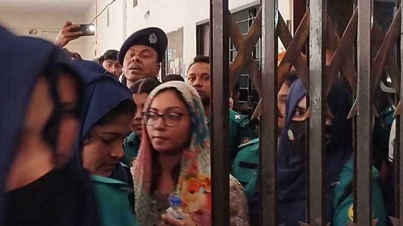 প্রতারণার মামলায় জামিন মেলেনি মডেল মেঘনার