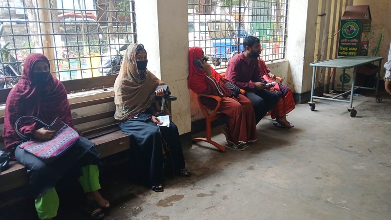 বোয়ালখালীতে স্বাস্থ্য কমপ্লেক্সে আল্ট্রা সেবায় দুর্ভোগে পড়েছে প্রসূতি আয়েশা