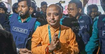 আরও চার মামলায় চিন্ময়কে গ্রেফতার দেখানোর আদেশ