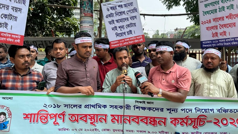সরকারের গুরুত্বপূর্ণ অনেক জায়গায় আওয়ামী দোসররা বসে আছে