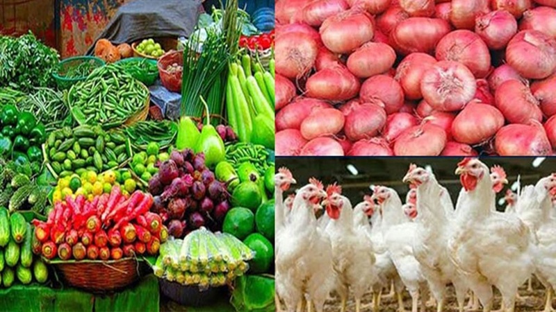 মুরগিসহ সবজির বাজারে আগুন