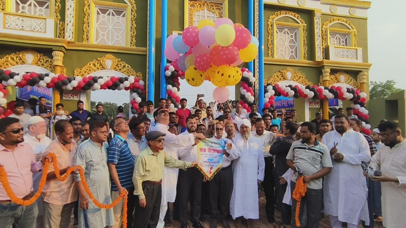 চাঁপাইনবাবগঞ্জে শিল্প ও বাণিজ্য মেলার উদ্বোধন