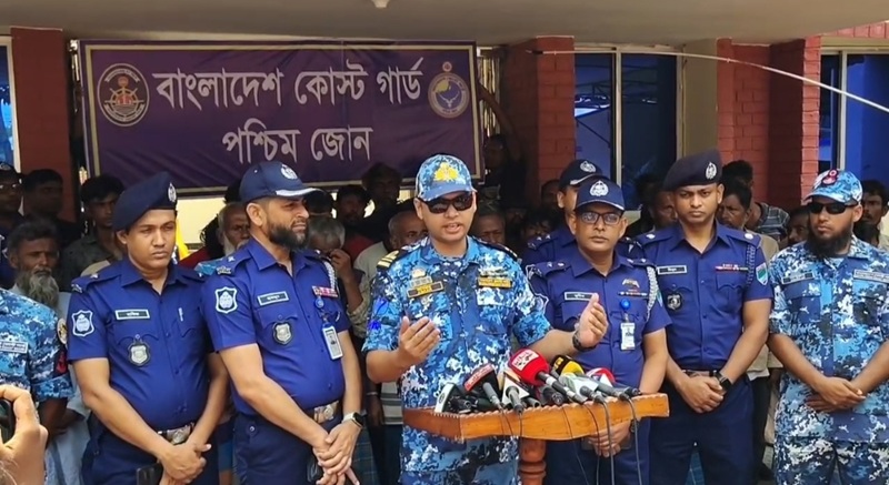সুন্দরবন দিয়ে পুশ-ইন করা ৭৫ বাংলাদেশীকে পরিবারের কাছে হস্তান্তর, ৩ জনকে কারাগারে প্রেরণ