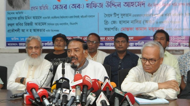মানবিক করিডর নিয়ে যুদ্ধে জড়ানোর শঙ্কা: মেজর (অব.) হাফিজ