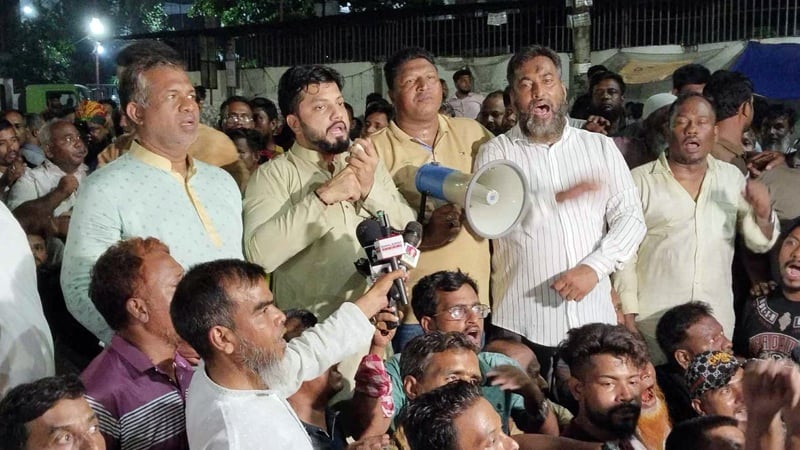 উপদেষ্টা আসিফ ও মাহফুজের পদত্যাগ দাবি ইশরাক হোসেনের