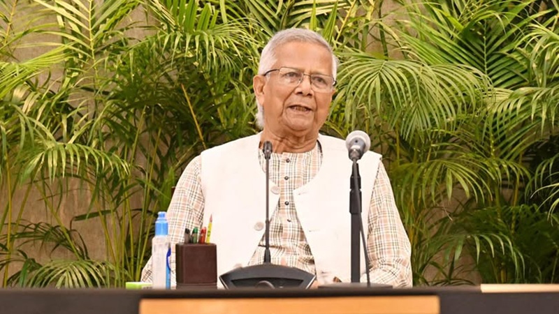 উপদেষ্টা পরিষদের কড়া বিবৃতি: দায়িত্ব পালন অসম্ভব করে তুললে জনগণকে সঙ্গে নিয়ে সিদ্ধান্ত