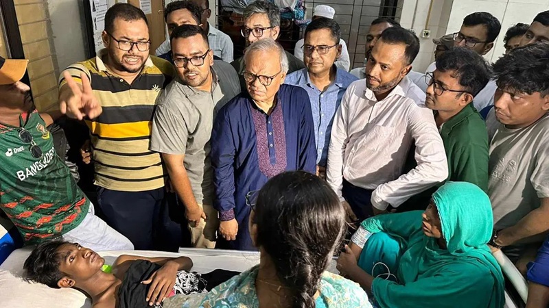 ‘বিষপান করা’ চোখ হারানো ৪ যুবকের পাশে তারেক রহমান