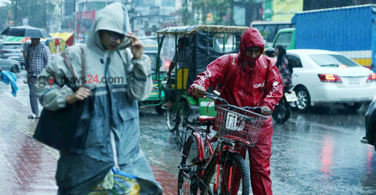 বৃষ্টি ঝরবে দিনভর: নিম্নচাপটি গভীর নিম্নচাপে পরিণত হতে পারে, ঘূর্ণিঝড়ের আশঙ্কা নেই