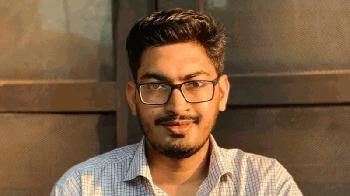 নগদে অনিয়মের তদন্ত, স্ত্রীসহ আতিককে তলব করেছে দুদক